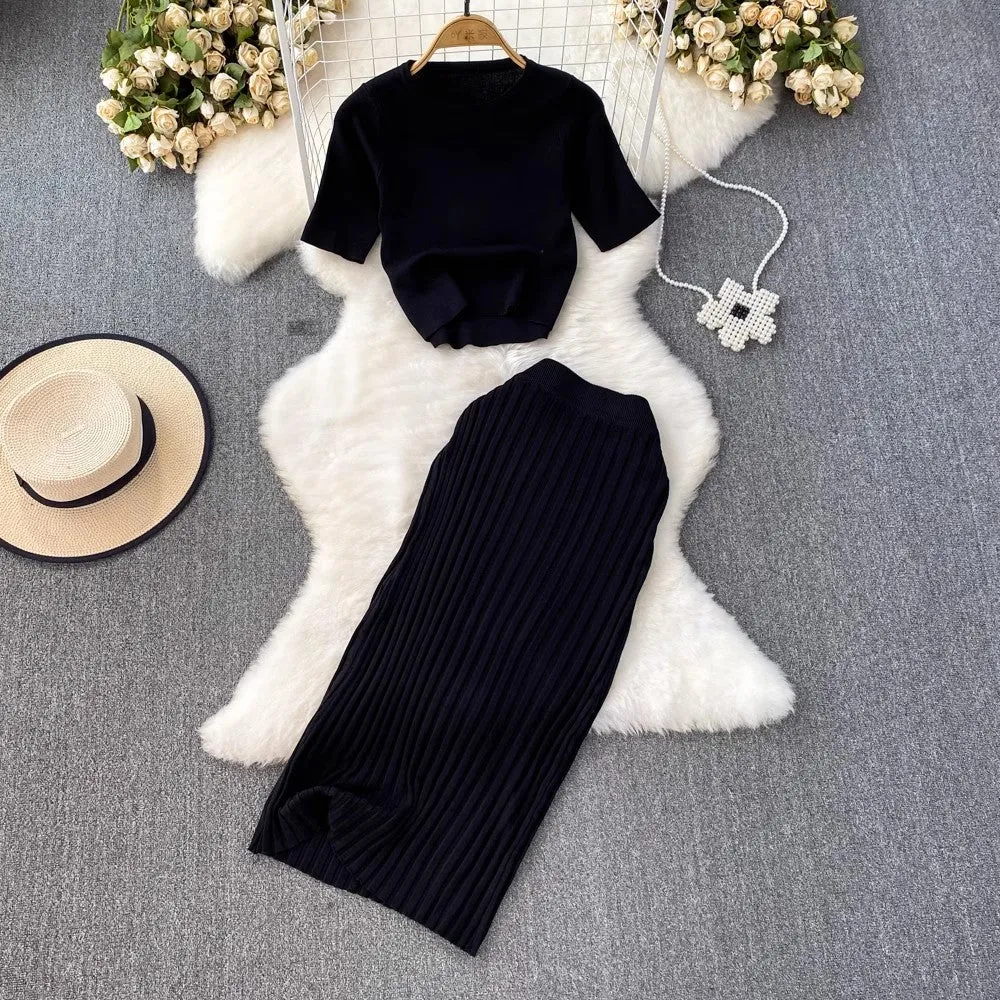 Fashion suit for women short-sleeved round neck knitted sweater top two-piece set mid-length skirt       S4184