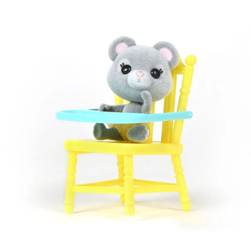 Honey Bee Acres Character Pack Baby Georgie With High Chair